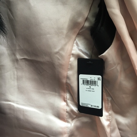 GUESS Gabby Fur Vest - Picture 6 of 8